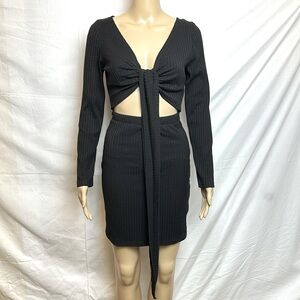 Les Soeurs Sweater Dress. Size Medium. Long Sleeves. Tie Front. Black.